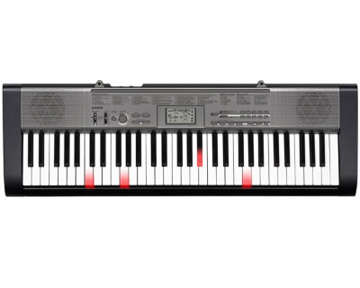 Синтезатор Casio LK-125 с подсветкой клавиш. Бесплатная доставка по России в интернет магазине детских музыкальных инструментов Музыка Детям 